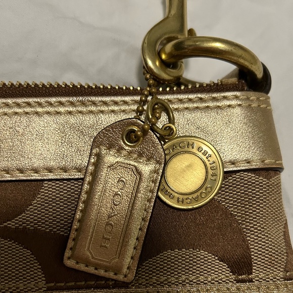 Gold Coach Bag - Picture 2 of 5